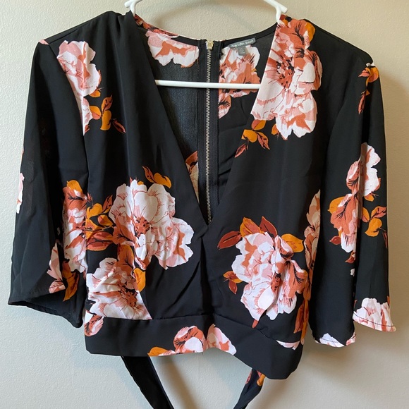 Charlotte Russe Black/Orange Floral Crop Top Sz XL - Picture 2 of 11
